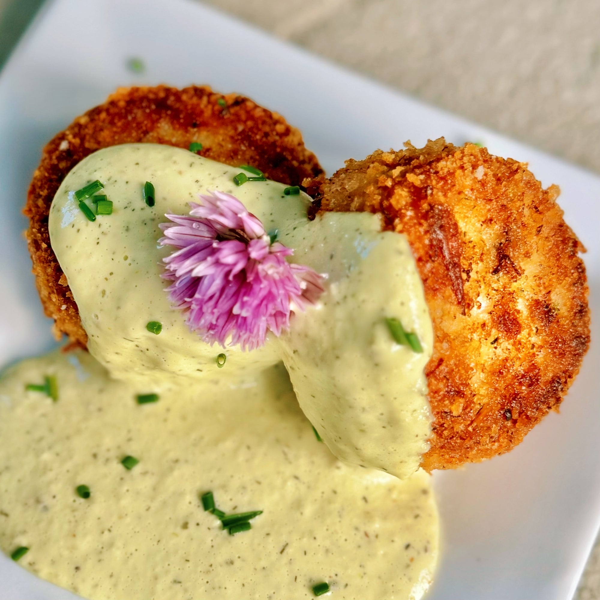Will's Crab Cakes with Creamy Avocado Sauce